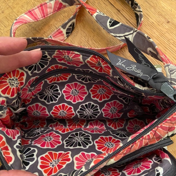 Vera Bradley crossbody bag… Pink, red and grey. Cute! - Picture 7 of 7